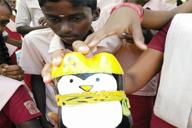 Government school kids turn discarded plastic into utility objects