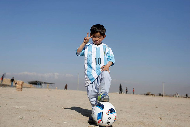 Messi fan forced to leave Afghan home