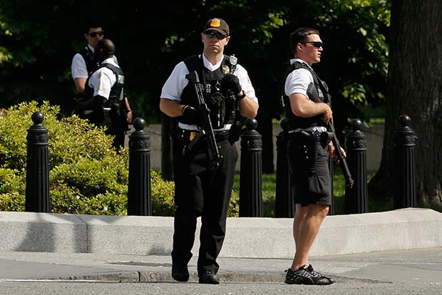 Armed man shot at by US Secret Service, White House under lockdown for 1 hour