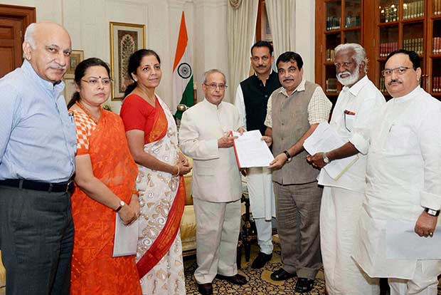 BJP team meets Pranab to discuss post-poll violence