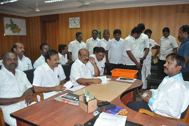 MLAs meet Collector over water, liquor shop