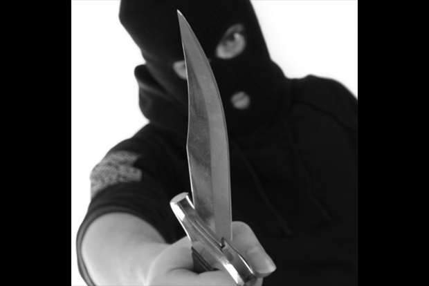 Man robbed of Rs 50 lakh worth of jewels at knifepoint