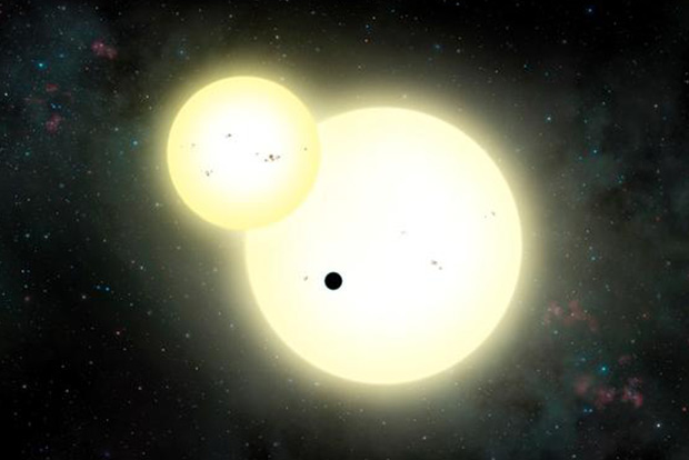 Jupiter-like planet orbiting two suns discovered