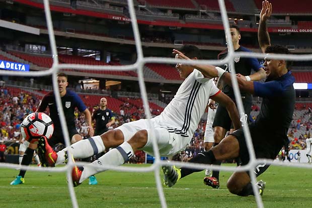 Bacca strikes as Colombia down hosts US for third place