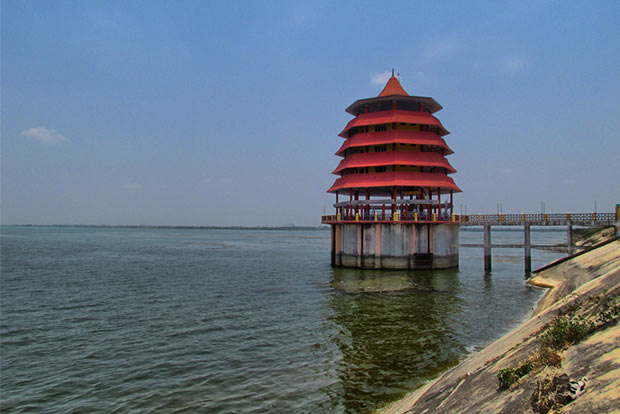 Saving water bodies, a community mission in several suburbs