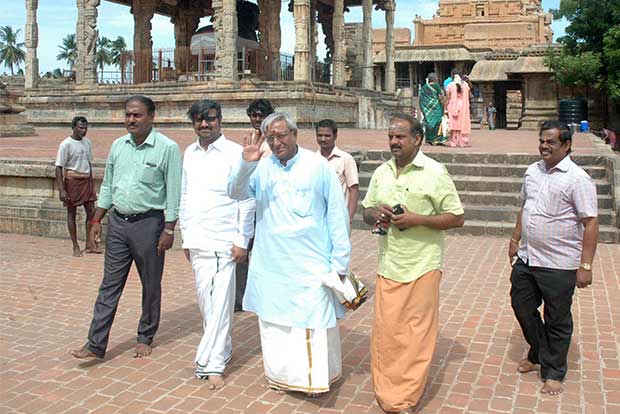 Rajini fit, will be back soon, says his brother Sathyanarayana Rao Rajini fit, will be back soon, says his brother Sathyanarayana Rao