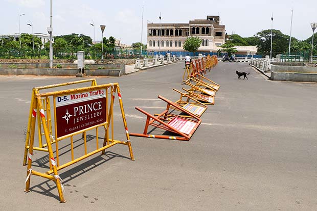 Barricades at key junctions in city add to motorists’ problems