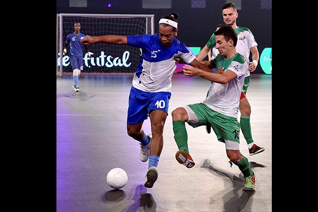 Ronaldinho runs riot as Goa steamroll Bengaluru; Chennais poor show continues
