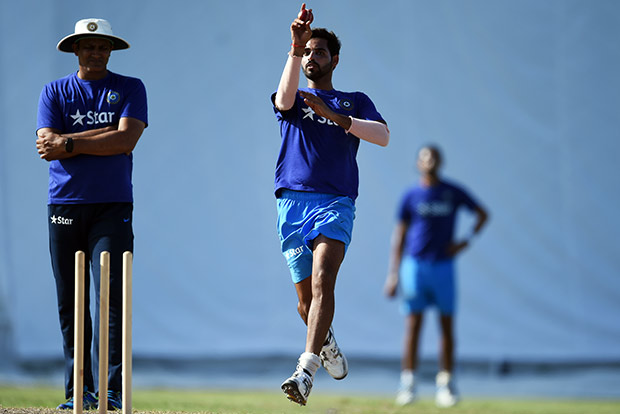 Bowlers, except Ashwin, fail to impress