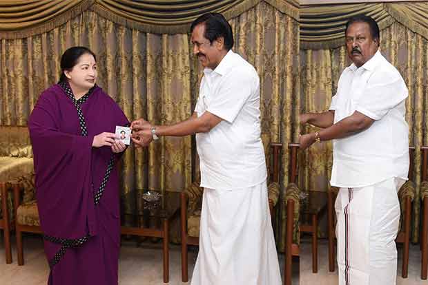 DMK, TMC heavyweights cross over to AIADMK