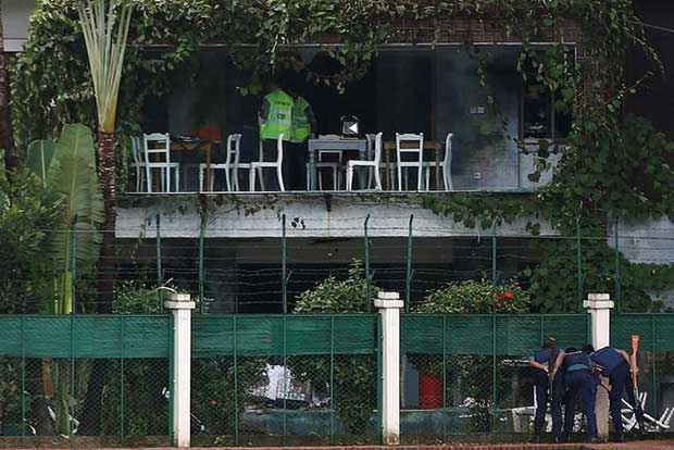 Dead Bangladesh-US suspect linked to cafe attacker