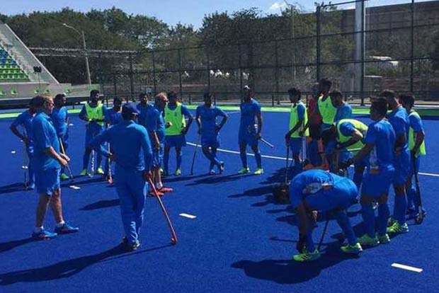 Kit a misfit, say Indian hockey men