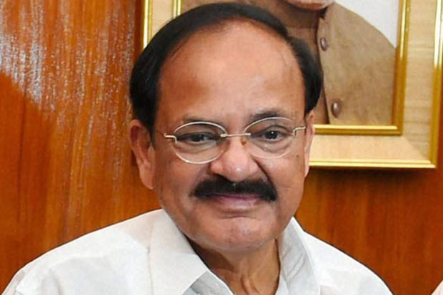 Congress shedding crocodile tears on AP special status issue: Naidu
