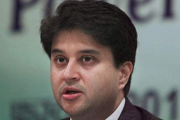 Jyotiraditya Scindias car runs over Kerala man