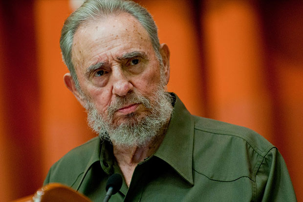 Fervent Cubans salsa into Fidel Castro’s 90th birthday
