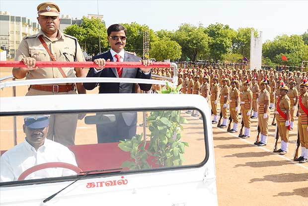 Honouring of tyagis, gram sabhas mark day in districts