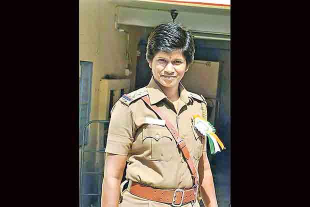 Woman inspector’s suicide bid foiled inside Secretariat