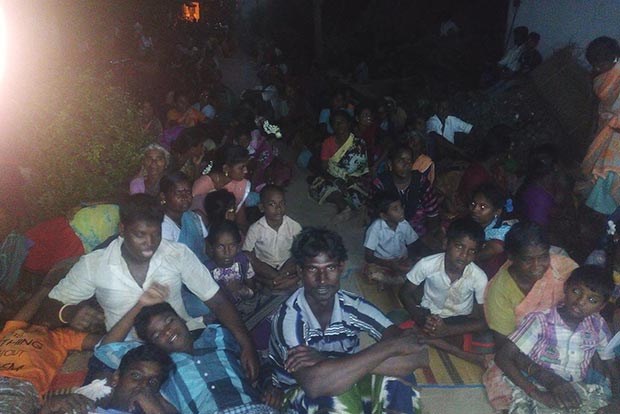 Mild tremor felt in three districts