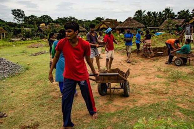 IT employees return to roots, take to farming on weekends