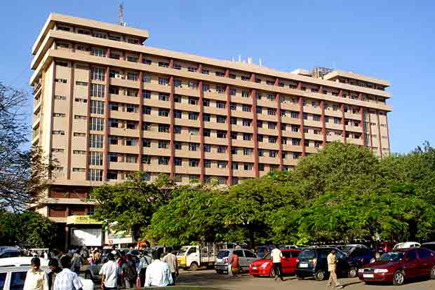 Timing of vigilance raid at MMC office raises eyebrows