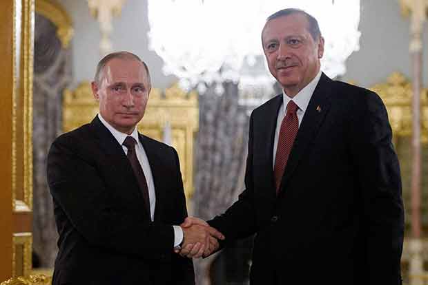 Putin puts off Paris trip amid Syria row