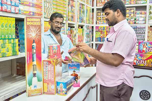 Cracker sellers offer valet, card services