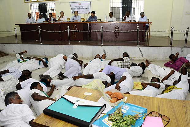 Delta farmers’ SOS to government for crop compensation