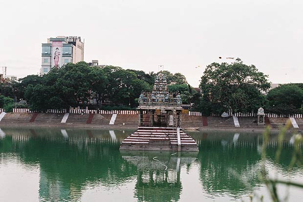 HR&CE to erect steel mesh around Kapaleeswarar temple tank to curb waste in waterbody