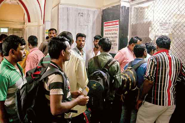 When railway clerks cashed in, post note ban