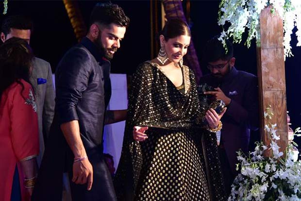 Anushka, Virat shake a leg at Yuvi’s wedding