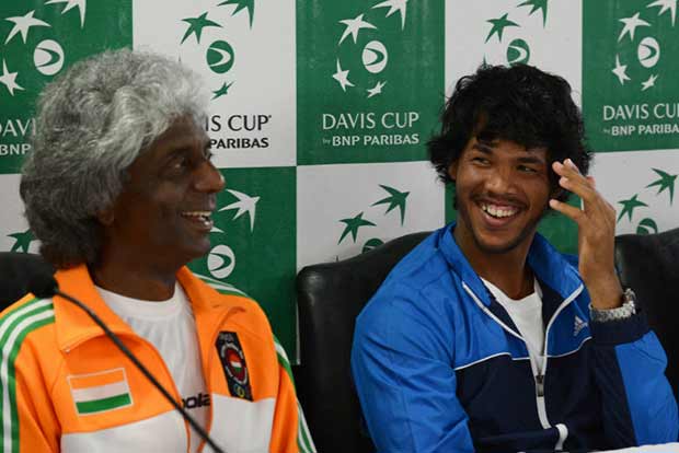 No reason to remove Anand: Somdev