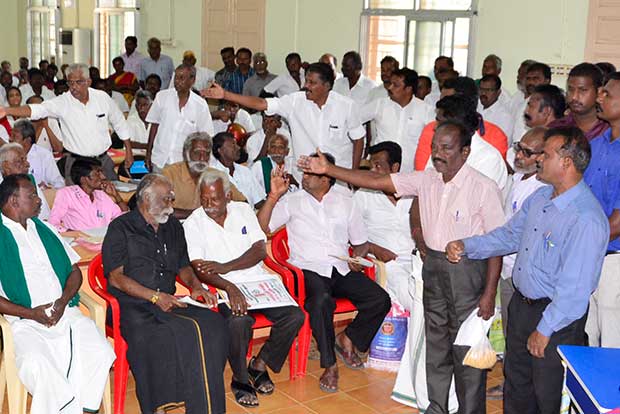 Declare Madurai districts as drought-hit, demand farmers