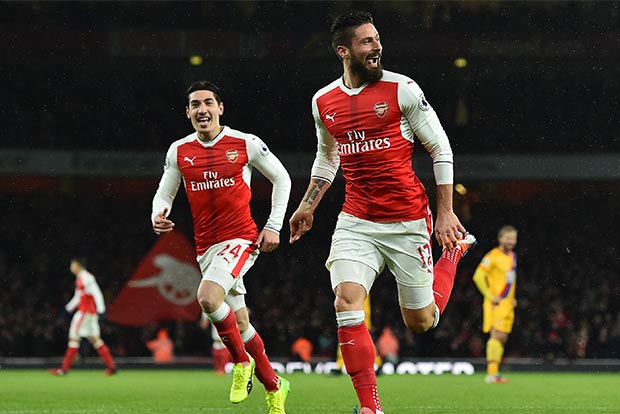 Giroud sizzles for Arsenal