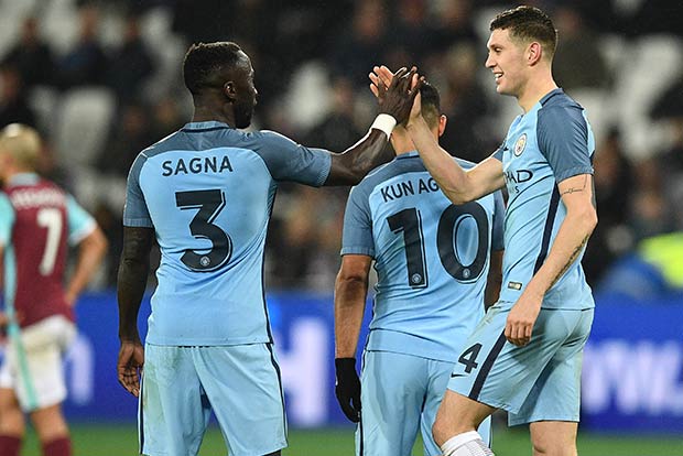Manchester City crush West Ham