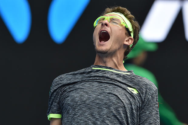 Wild card Istomin stuns Djokovic