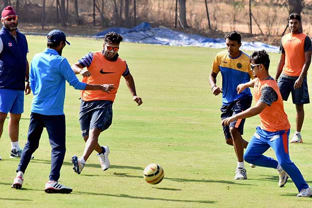 Mission Bangla begins