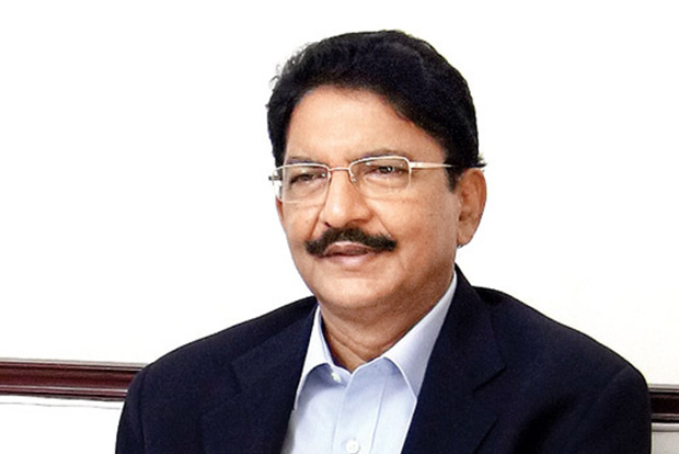 Rao discharging duties in fair manner, says Naidu