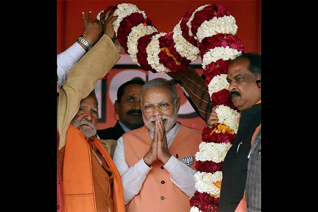 ‘Adopted son’ Modi vows not to desert Uttar Pradesh