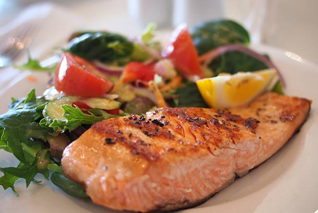 Omega-3 foods could curb damage caused by air pollution