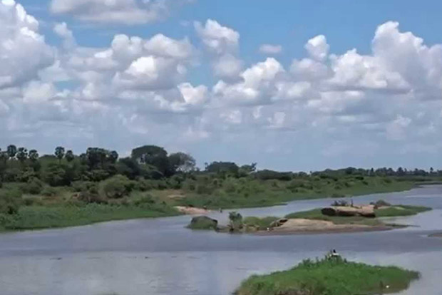 Incomplete canal scheme increases water woes