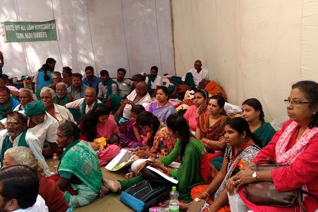 Delhi Tamilians extend help for farmers