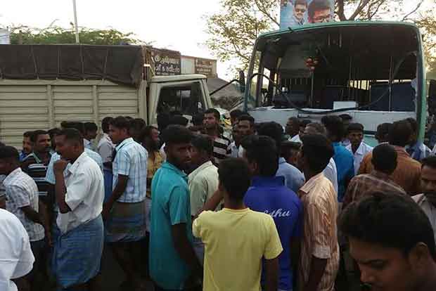 2 killed as bus ploughs through shandy 2 killed as bus ploughs through shandy