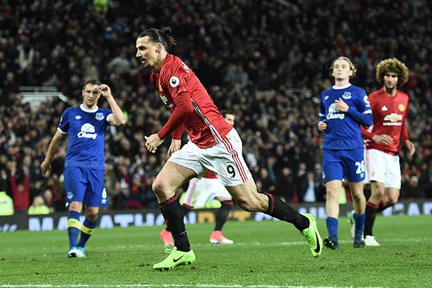 Ibra goal saves Manchester United