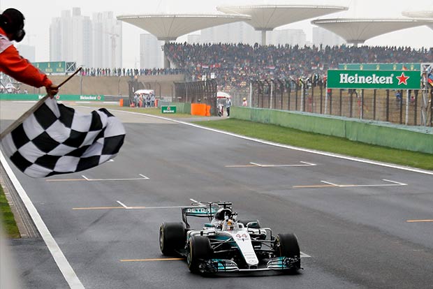 Hamilton wins in China, Vettel second