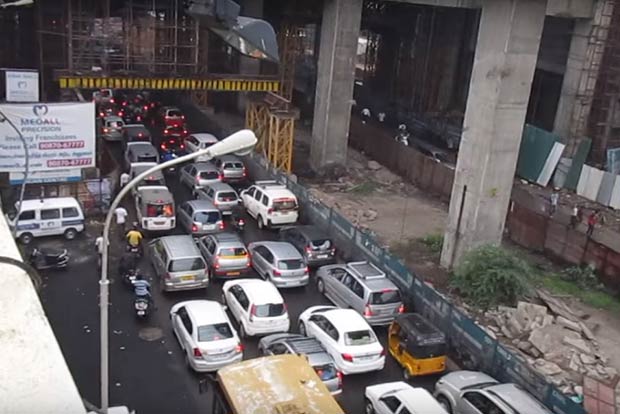 Vadapalani flyover: No relief for traffic woes Vadapalani flyover: No relief for traffic woes