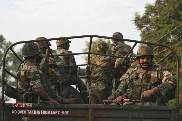 Pakistan forces behead two Indian security men after crossing LoC