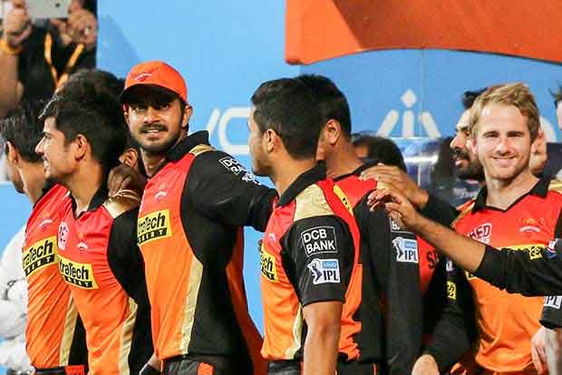 Warner, Shankar guide Sunrisers Hyderabad into IPL Play-Offs