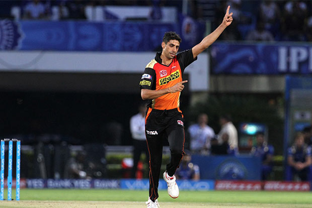 Nehra ruled out of IPL with injury