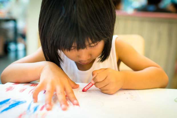 Parenting a left-handed child