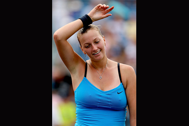 Kvitova back in hunt after Birmingham win